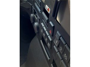 Brodit ProClip pre Volvo FM 21-24 (len bez displeja), na stred, vystužený
