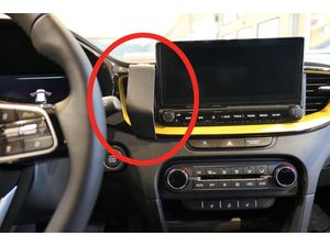 Brodit ProClip Kia Ceed/ProCeed 19-24/XCeed 20-24 (len pre 8,2" alebo 10,2" displej), vľavo v strede