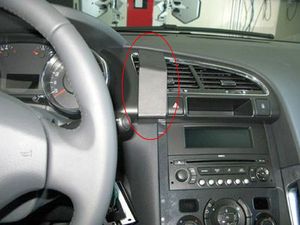 Brodit ProClip montážna konzola pre Peugeot 3008 09-16, na stred