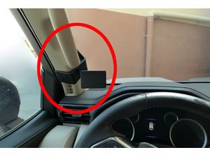 Montážny držiak Brodit ProClip pre Toyotu LandCruiser 300 21-23, vľavo na stĺpik