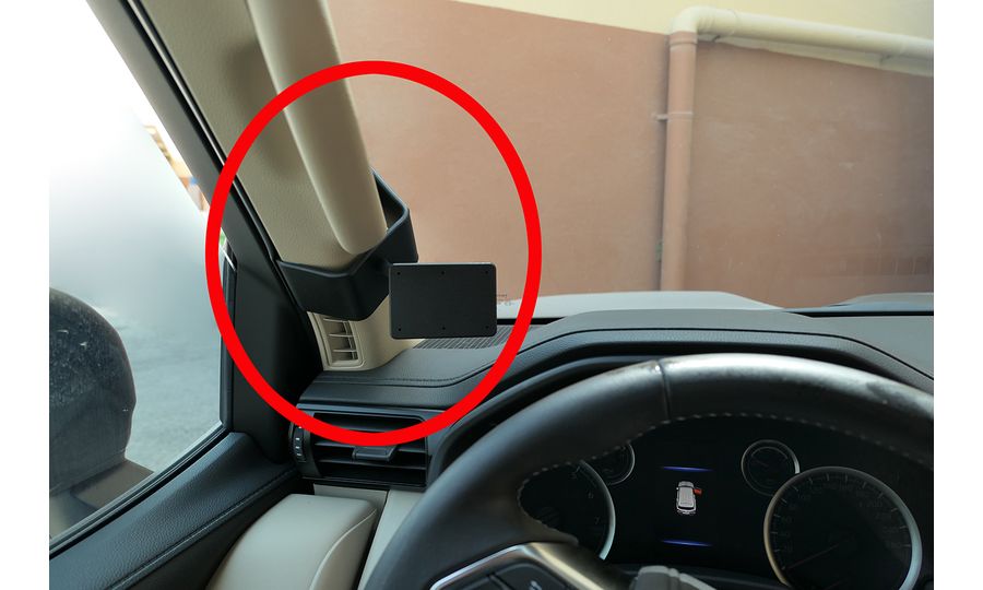 Montážny držiak Brodit ProClip pre Toyotu LandCruiser 300 21-23, vľavo na stĺpik