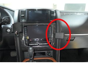 Montážny držiak Brodit ProClip pre Nissan Patrol 20-21, vpravo uprostred