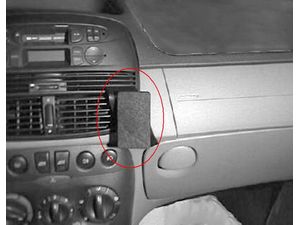 Brodit ProClip montážna konzola pre Fiat Punto 00-03, na stred