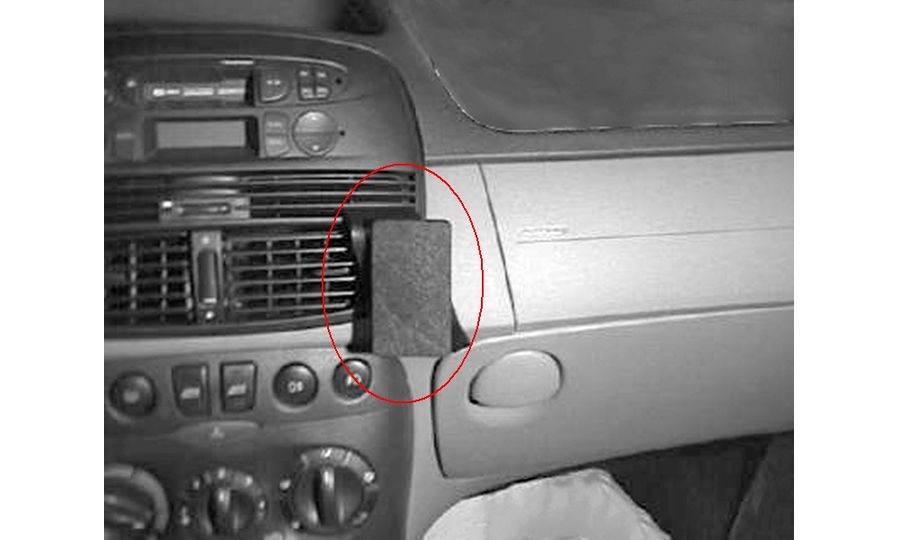 Brodit ProClip montážna konzola pre Fiat Punto 00-03, na stred