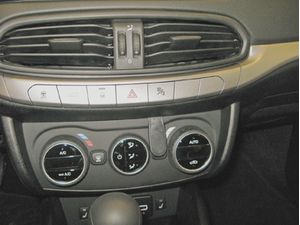 Brodit ProClip montážna konzola pre Fiat Tipo 16-19, na stred