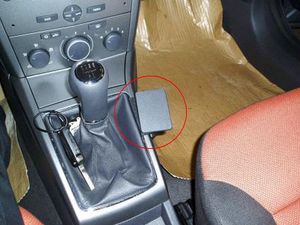 Brodit ProClip montážna konzola pre Opel Astra 04-09, na stred vpravo dole