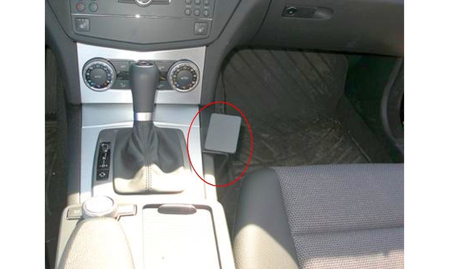 Brodit ProClip montážna konzola pre Mercedes Benz C-Class (180-320) 07-10, na stred vpravo dole