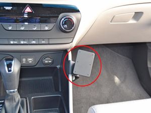 Brodit ProClip montážna konzola pre Hyundai Tucson 16-20, na stred vpravo