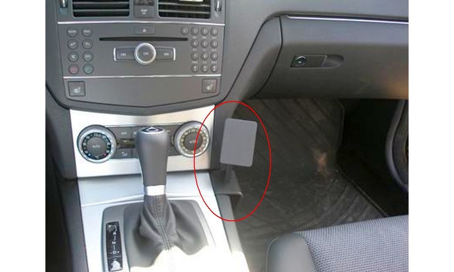 Brodit ProClip montážna konzola pre Mercedes Benz C-Class (180-320) 07-10, na stred vpravo