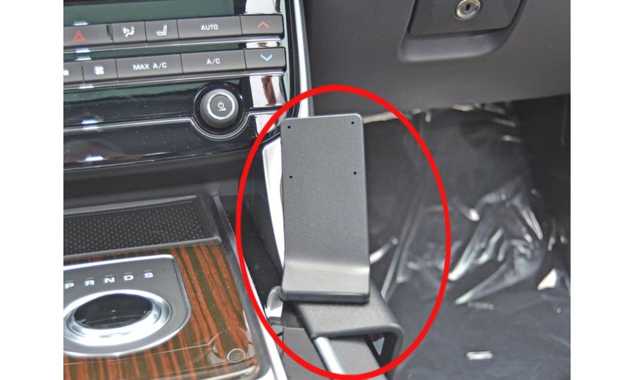 Brodit ProClip montážna konzola pre Jaguar XE/XF 16-18 (len automat), na stred vpravo