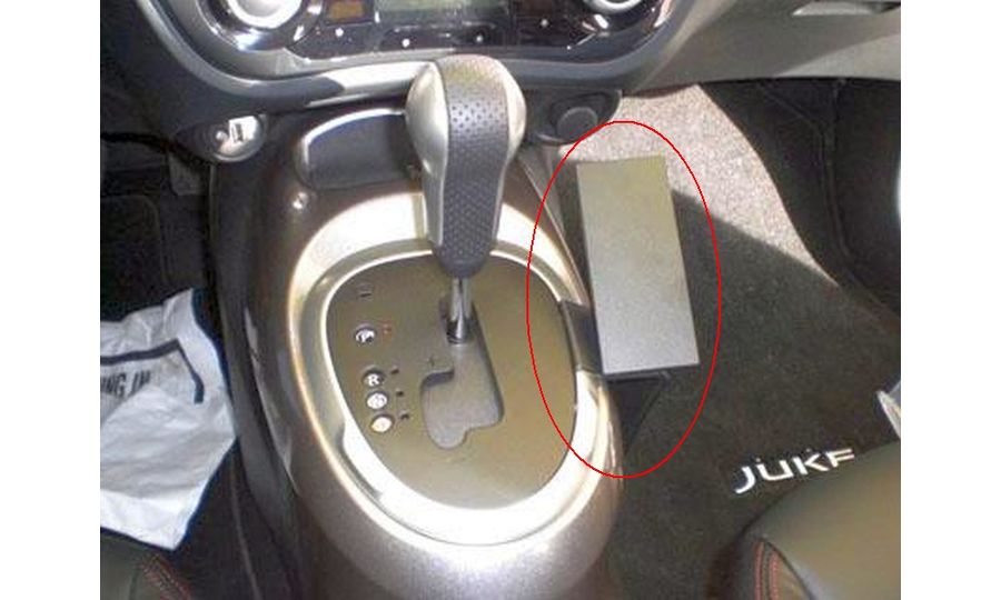 Brodit ProClip montážna konzola pre Nissan Juke 11-19 (len automat), na stred vpravo dole
