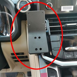 Brodit ProClip montážna konzola pre Toyota LandCruiser 300 21-23, stred zľava nadol