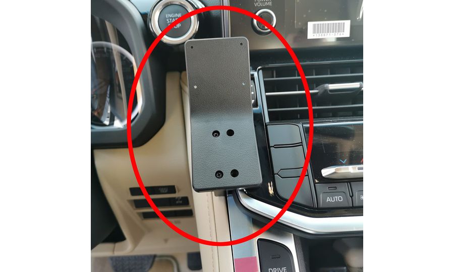 Brodit ProClip montážna konzola pre Toyota LandCruiser 300 21-23, stred zľava nadol