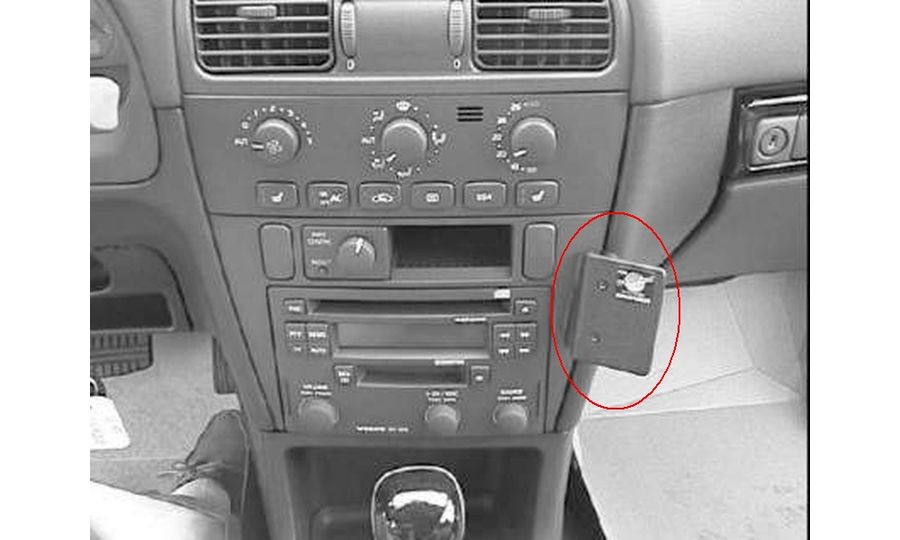 Brodit ProClip montážna konzola pre Volvo S40/V40 01-03, na stred vpravo