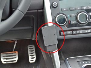 Brodit ProClip montážna konzola pre Land Rover Discovery Šport 15-19, na stred