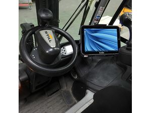 Držiak Brodit pre Zebra ET80/ET85, AMPS/VESA 75, možnosť handstrapu