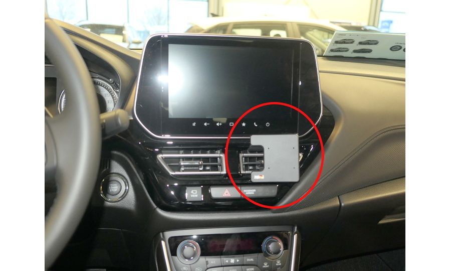 Brodit ProClip pre Suzuki S-Cross 22-24, vpravo uprostred