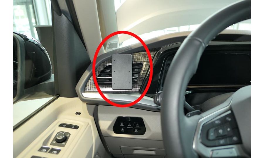 Brodit Montážny držiak ProClip pre Volkswagen T7 Multivan 22-24, vľavo na mriežke ventilácie