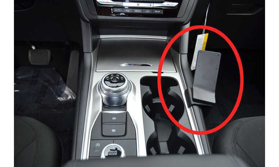 Brodit Montážny držiak ProClip pre Ford Explorer 20-24, stred sprava nadol