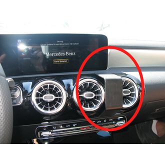 Brodit Montážny držiak ProClip pre Mercedes Benz A-Class 18-24/CLA-Class 19-24, pre stred