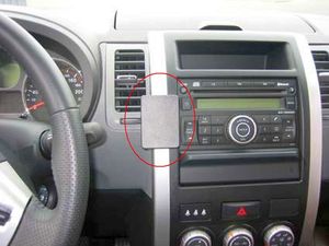 Brodit ProClip montážna konzola pre Nissan X-Trail 08-13 (nie pre vozidlá s navigáciou), na stred