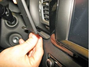 Brodit ProClip montážna konzola pre Kia Niro 17-19, na stred