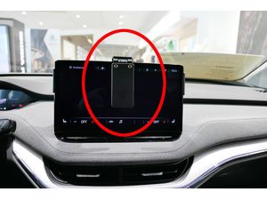 Brodit ProClip pre Škoda Octavia IV 20-24/Enyaq 21-24, výklopný, pre stred