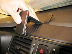 Brodit ProClip montážna konzola pre Renault Kadjar 16-22, na stred