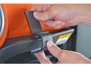 Brodit Montážny držiak ProClip pre Smart ForTwo 15-23, vpravo uprostred