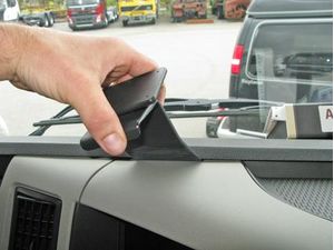 Brodit ProClip montážna konzola pre Volvo FM 14-20, na stred hore