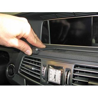 Brodit ProClip montážna konzola pre Mercedes Benz E-Class Convertible/Coupé 14-17, na stred vľavo