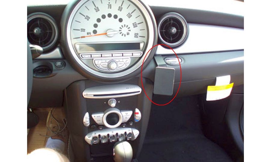 Brodit ProClip pre Mini Cooper/Clubman/Coupe/Convertible/One 07-14 (s hornou vaničkou), pre stred