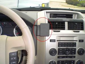 Brodit ProClip pre Ford Escape/Mazda Tribute 08-12 US, vľavo uprostred
