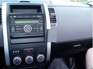 Brodit ProClip montážna konzola pre Nissan X-Trail 08-13, na stred