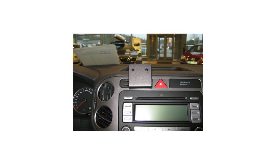 Brodit ProClip pre Volkswagen Tiguan 08-16/Golf Plus 05-14, na stred