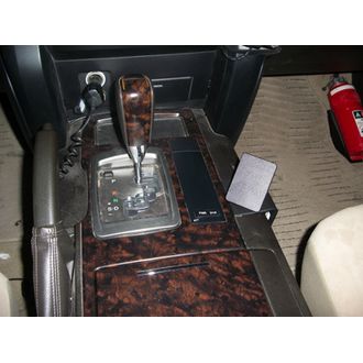 Brodit ProClip montážna konzola pre Toyota LandCruiser V8 08-15, na stred vpravo dole