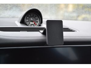 Brodit Montážny držiak ProClip pre Porsche Panamera 18-24, na stred