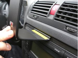 Brodit ProClip Škoda Octavia II Ambiente/Elegance/RS 05-13, zosilnený, na stred