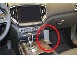 Brodit Montážny držiak ProClip pre Maserati Ghibli 13-24, na stred
