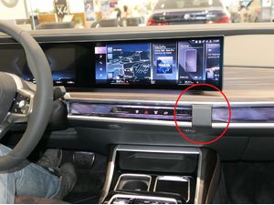 Brodit ProClip montážny držiak pre BMW i7 G70 23-, na stred