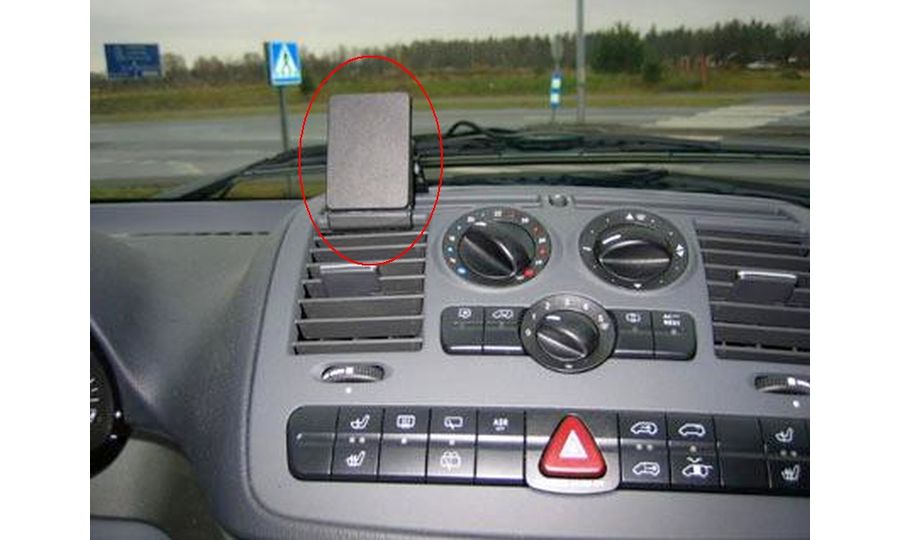 Brodit ProClip pre Mercedes Benz V-Class/Viano/Vito 04-14 (len s hornou priehradkou), na stred