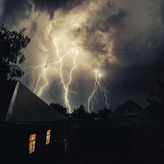 Prepäťová ochrana EMOS, 1 zásuvka, konektor, ochrana pre RJ45 a RJ11