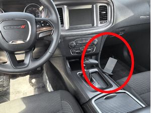 Montážny držiak Brodit ProClip pre Dodge Charger 11-23 USA, stredom doprava nadol