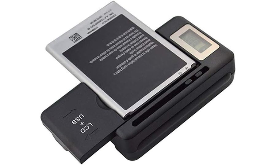 Univerzálna nabíjačka batérií s displejom pre 220V alebo USB zásuvku