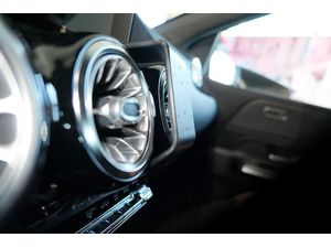Brodit ProClip pre Mercedes Benz Mercedes Benz triedy B 19-24-GLA 20/24-EQA 22-24, na strede/-