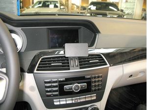 Brodit ProClip montážna konzola pre Mercedes Benz C-Class (180-320) 11-14, na stred