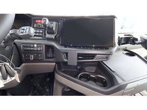 Brodit Montážny držiak ProClip pre Scania R/S 25-25, na stred