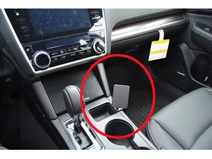 Brodit ProClip montážna konzola pre Subaru Legacy 15-21, na stred vpravo dole