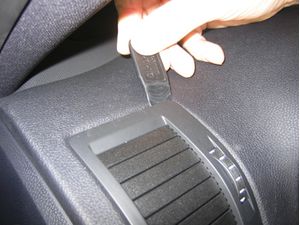 Brodit ProClip Škoda Octavia II Ambiente/Classic/Elegance/RS 05-13/Scout 07-13, vľavo na mriežku