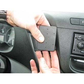 Brodit Montážny držiak ProClip pre Iveco Daily 15-24, pre stred